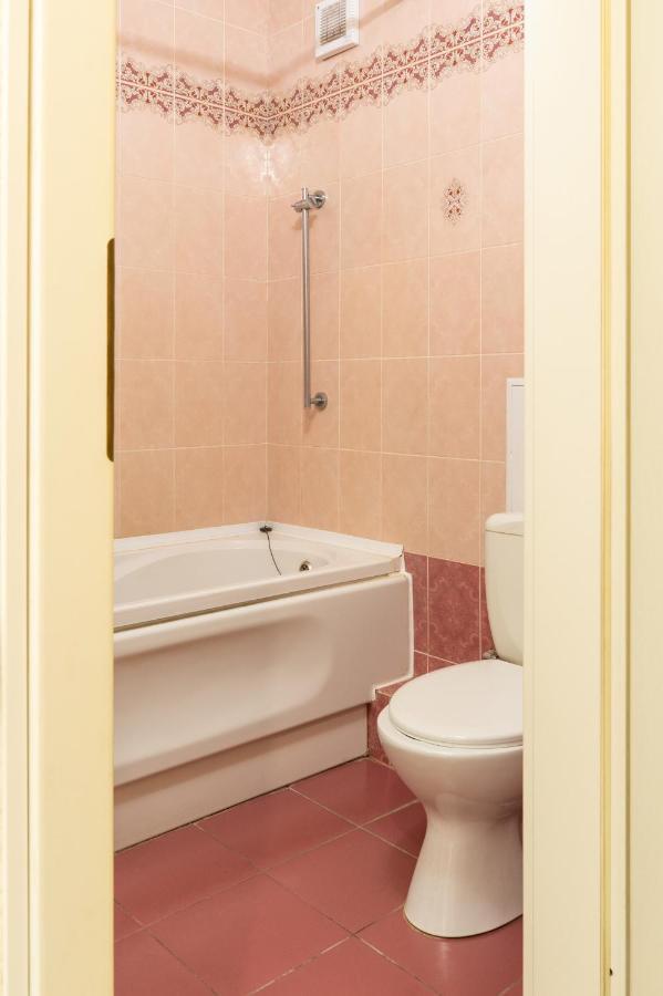 Apartment Triokhsviatytelskaya Street 3 Kiev Dış mekan fotoğraf