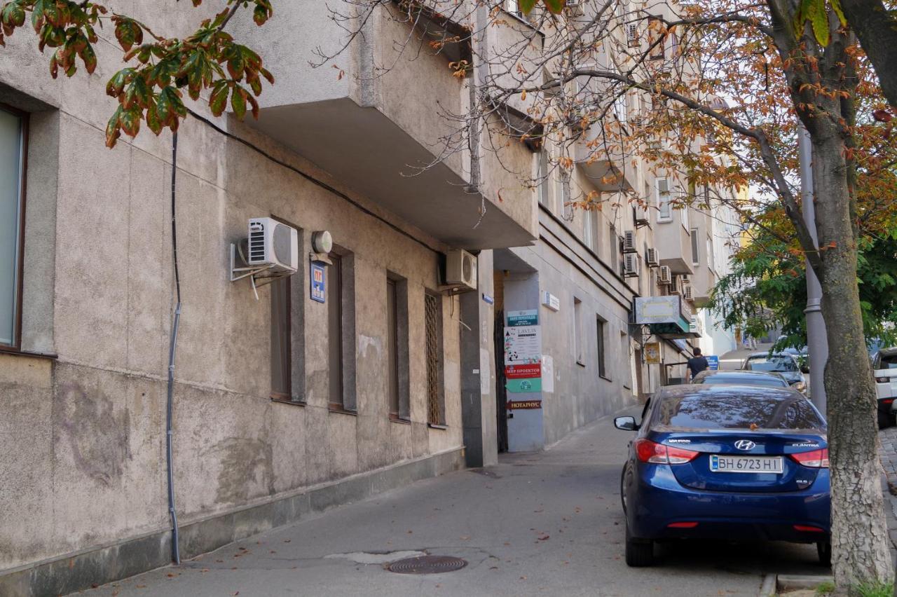 Apartment Triokhsviatytelskaya Street 3 Kiev Dış mekan fotoğraf